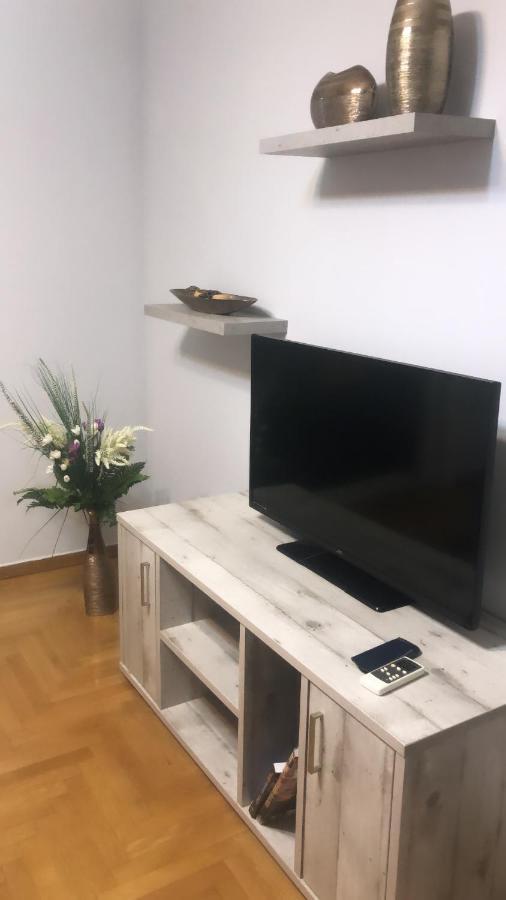 A Convenient Apartment In The Heart Of Афины Экстерьер фото