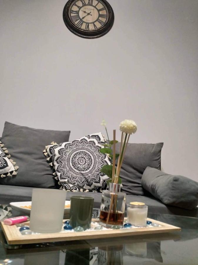 A Convenient Apartment In The Heart Of Афины Экстерьер фото