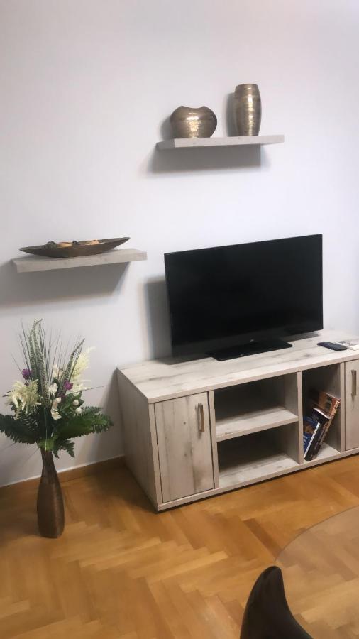 A Convenient Apartment In The Heart Of Афины Экстерьер фото