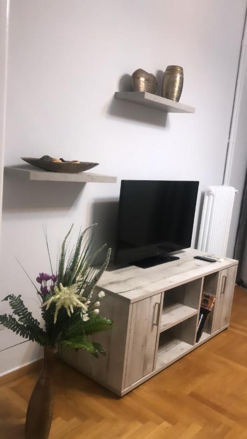 A Convenient Apartment In The Heart Of Афины Экстерьер фото